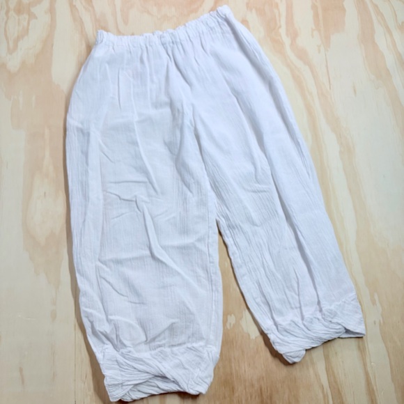 Oh My Gauze White Cotton Gauze Balloon Crop Pants Elastic Waist Lagenlook - Picture 2 of 7